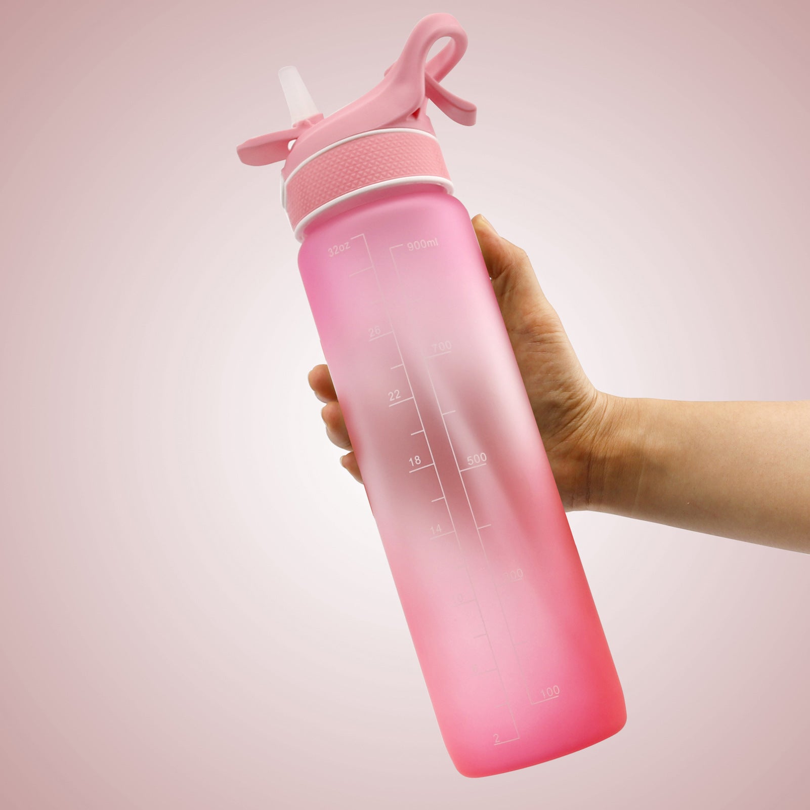 WaterFresh – Bouteille filtrante innovante pour purifier l'eau en déplacement, idéale pour les sportifs et les aventuriers
